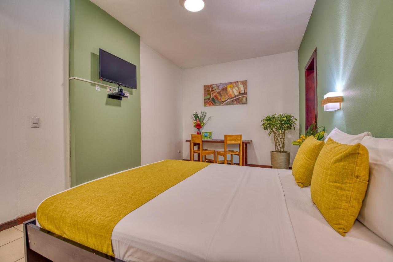 Terrazas Del Caribe Hotel Puerto Viejo de Talamanca ภายนอก รูปภาพ